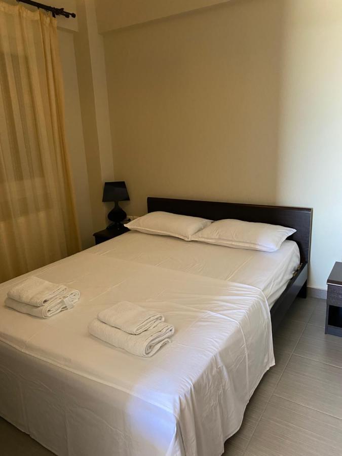Vasilia Appartement Nea Iraklia Buitenkant foto