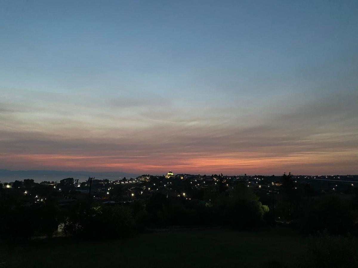 Vasilia Appartement Nea Iraklia Buitenkant foto